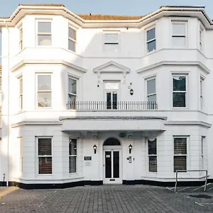  Apartment Spacious 2 Bedroom Flat Near And Town Centre United Kingdom
